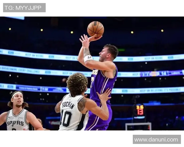 湖人勇士对决前瞻分析谁将赢得这场激烈的西部对抗战