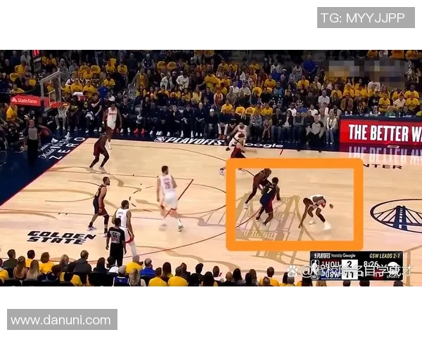 火箭队与勇士队激战第4场争夺季后赛关键胜利的精彩对决