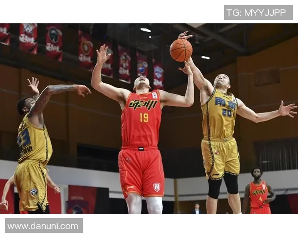 南京篮球队与上海篮球队实力对比赛后分析与总结 南京篮球队与上海篮球队实力对比赛后分析与总结