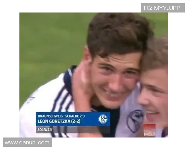 格雷茨卡的成长之路：从青涩球员到足球明星的蜕变与成就