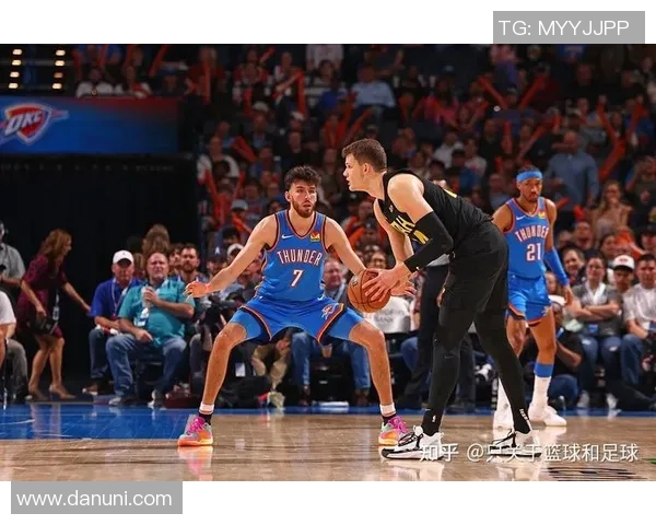 雷霆与爵士G4对决精彩回顾球员表现与战术分析全景呈现